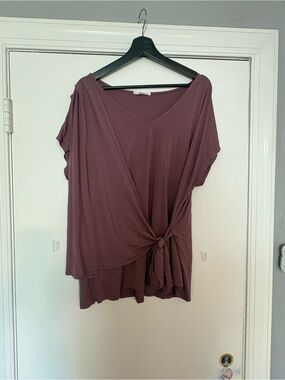Tie-Front Short Sleeve Top in Mauve